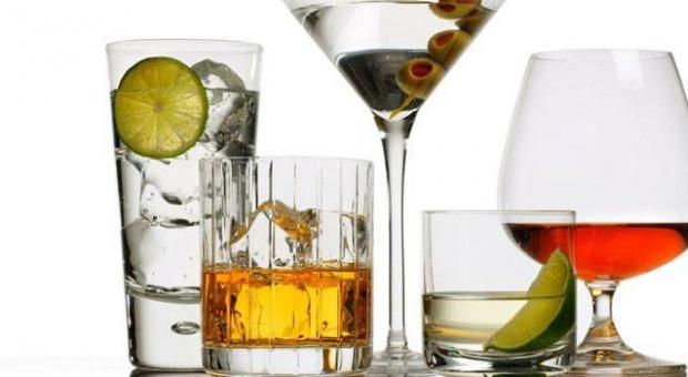 Как алкоголь влияет на тело и мозг Алкоголь и таблетки влияют на мозг